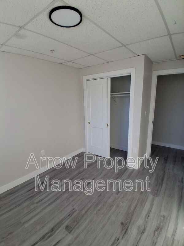 731 W Crawford St - Photo 3 of 12