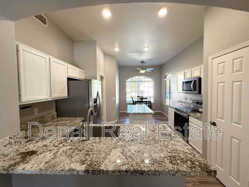 235 E Smoke Tree Rd - Photo 7 of 27