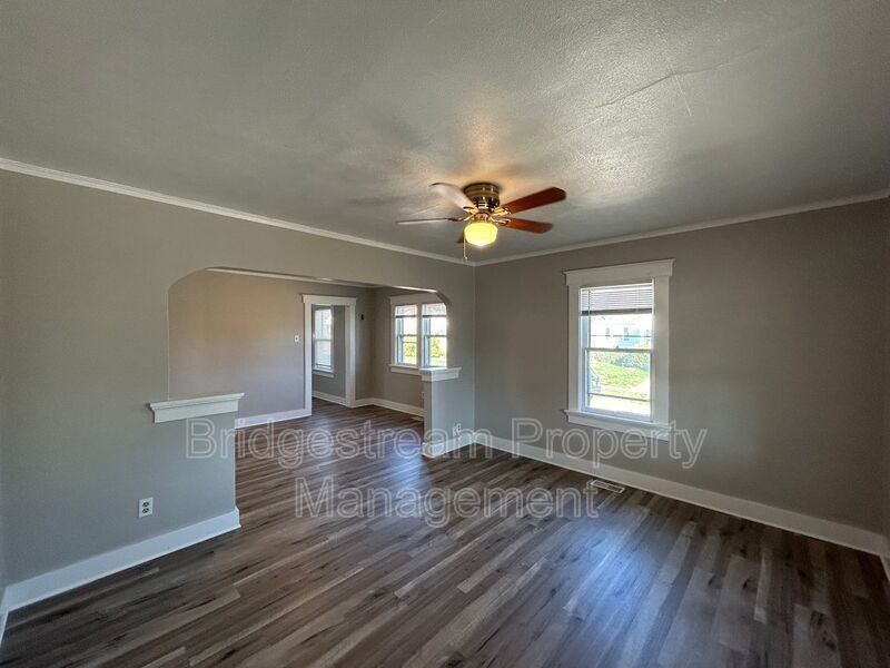 1729 Patterson Rd - Photo 2 of 12