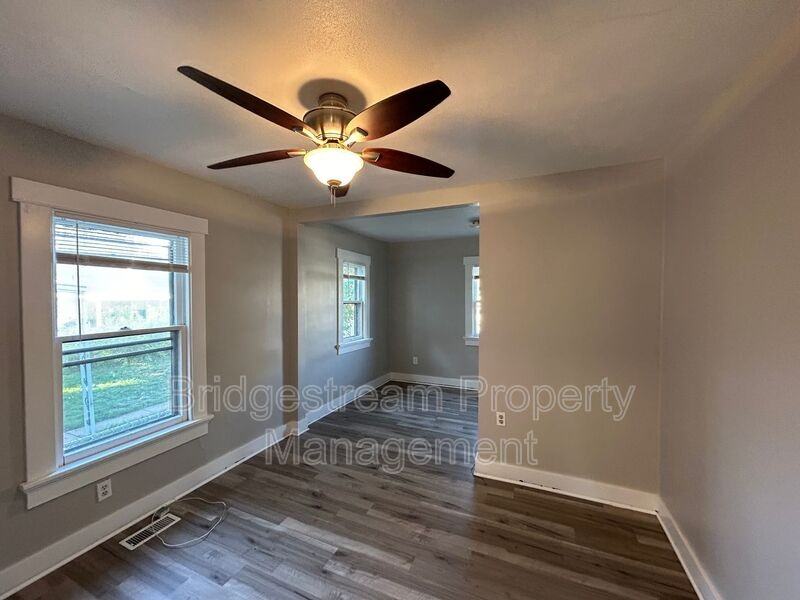 1729 Patterson Rd - Photo 7 of 12