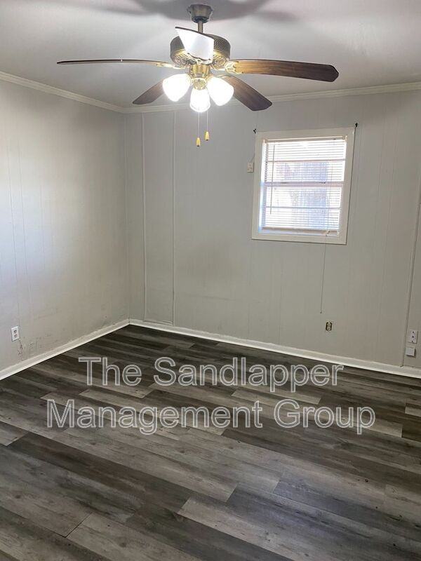 5061 Rockingham St - Photo 6 of 10