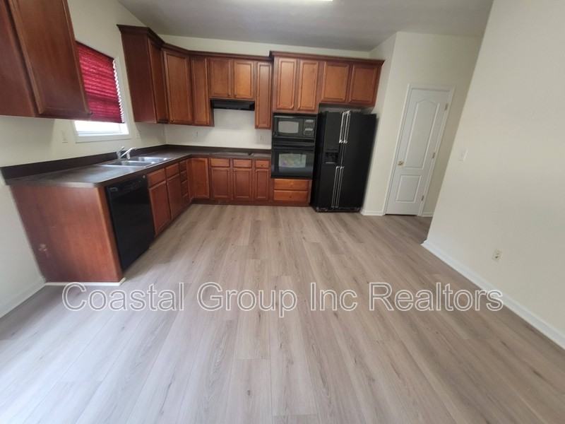 620 Annaka Loop - Photo 4 of 30