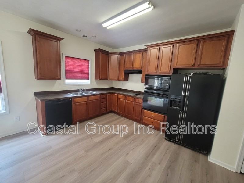 620 Annaka Loop - Photo 5 of 30