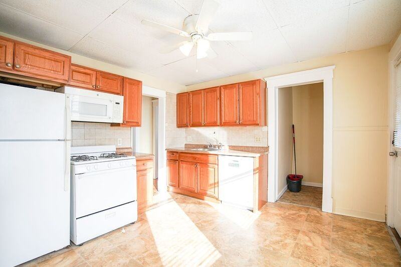 15 Casimir St #3 - Photo 2 of 13