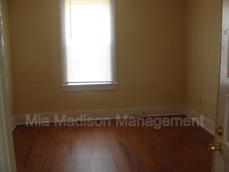 312 W 46th St - Photo 6 of 15