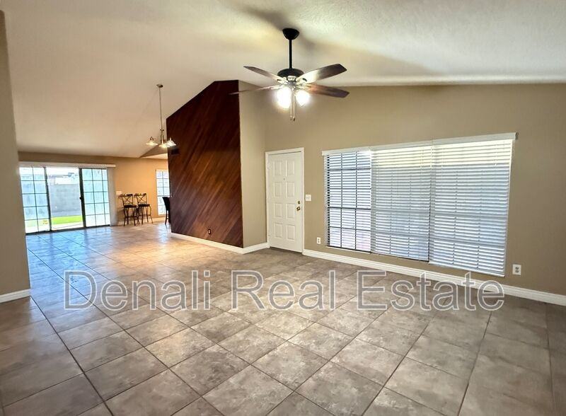 4209 W Michigan Ave - Photo 6 of 34