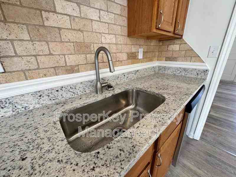 6428 Luna Dr #6428LUNADR - Photo 6 of 21