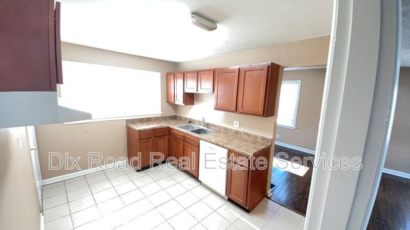 344 W Parkwood Dr - Photo 6 of 14