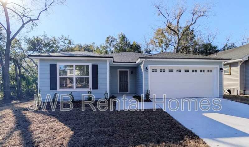 2890 Fitzgerald St - Photo 2 of 20