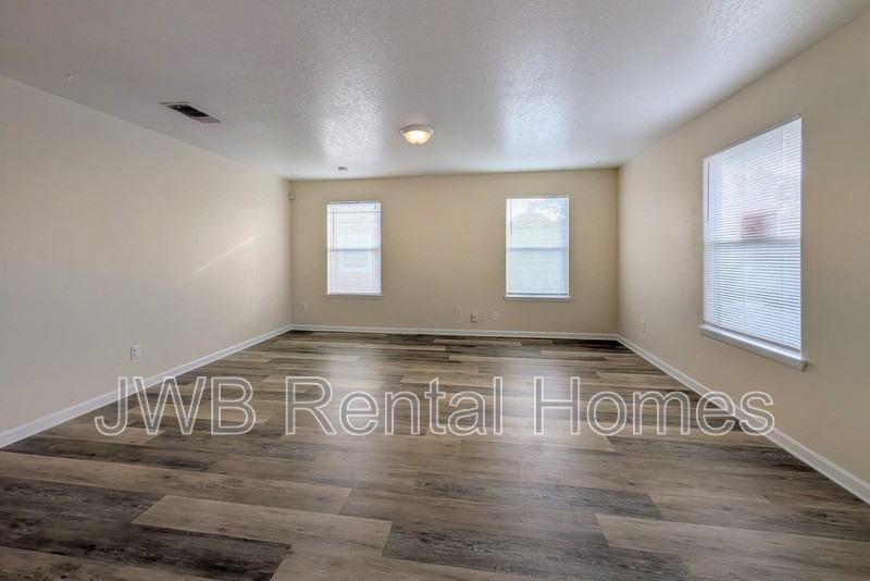 95 Dudley St #B - Photo 6 of 16