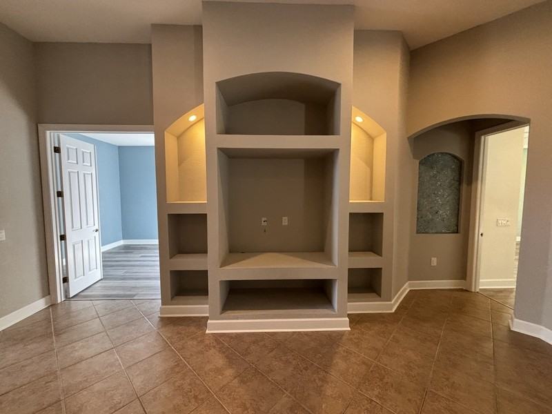 5550 Whispering Willow Way - Photo 4 of 16