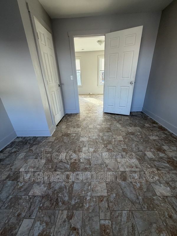 238 W Mifflin St - Photo 6 of 13