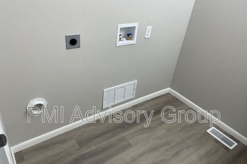 602 Se 37th St - Photo 3 of 16