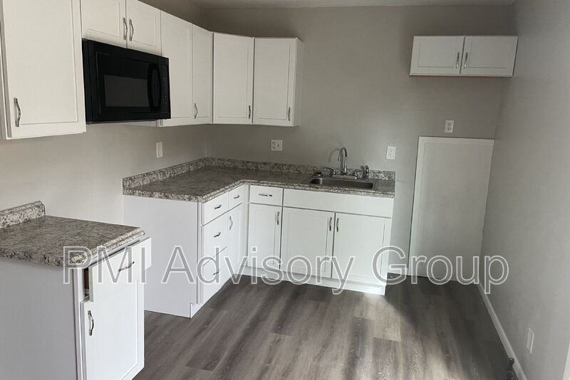 602 Se 37th St - Photo 7 of 16