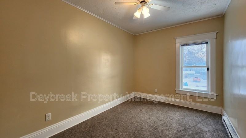 1206 1st Ave S - Photo 6 of 13