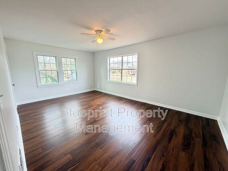 1701 4th Ter W - Photo 6 of 14