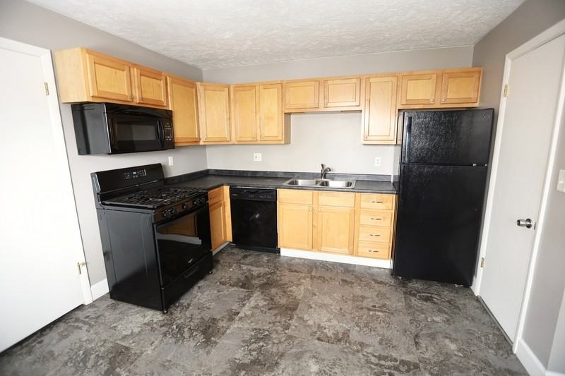 826 4th St Nw - Photo 2 of 8