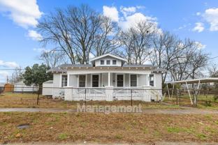 617 7th St W - Photo 1 of 1