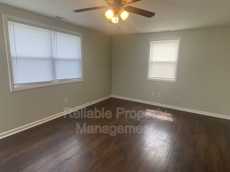 703 Hare St - Photo 5 of 8