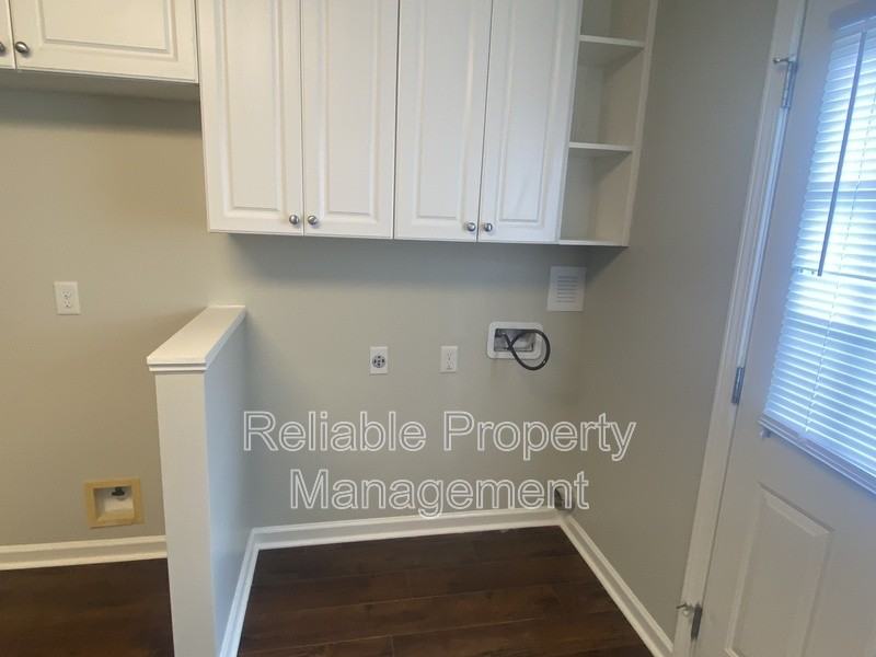 703 Hare St - Photo 7 of 8