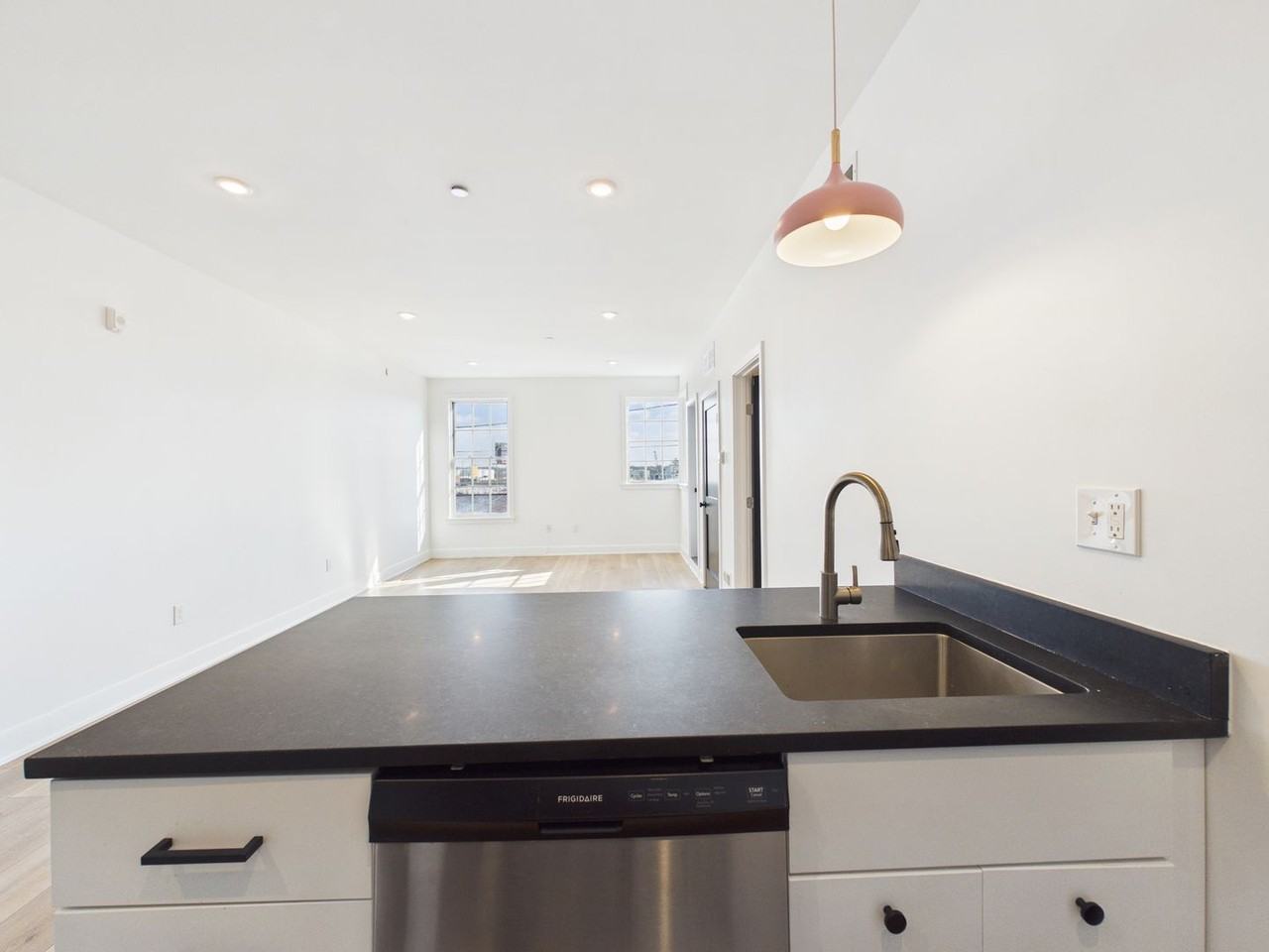 3148 Richmond St #9 - Photo 2 of 14