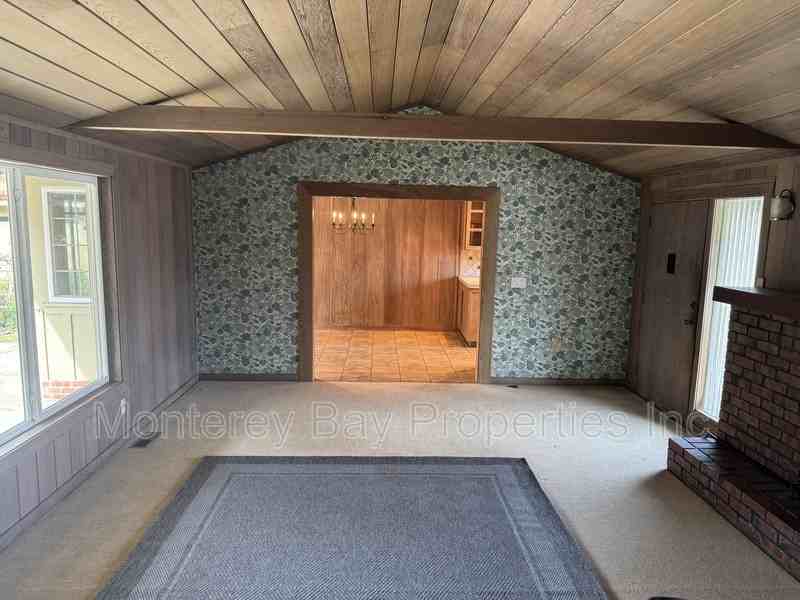 711 Riverview Dr - Photo 5 of 18