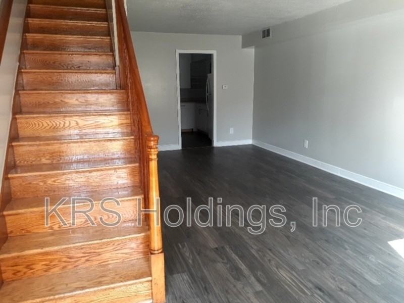 5406 Remuda Dr - Photo 2 of 10