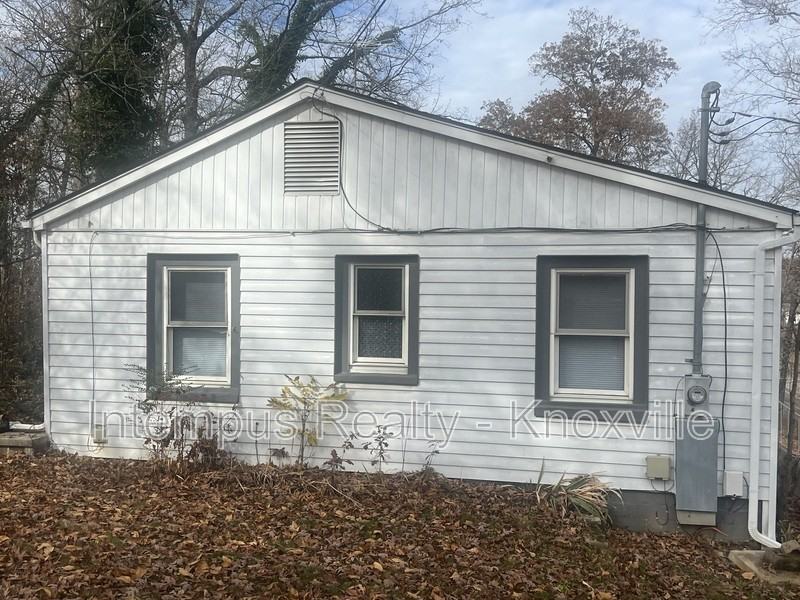 4450 Galbraith School Rd - Photo 2 of 20