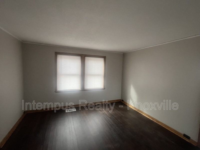 4450 Galbraith School Rd - Photo 4 of 20