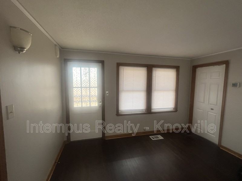 4450 Galbraith School Rd - Photo 5 of 20