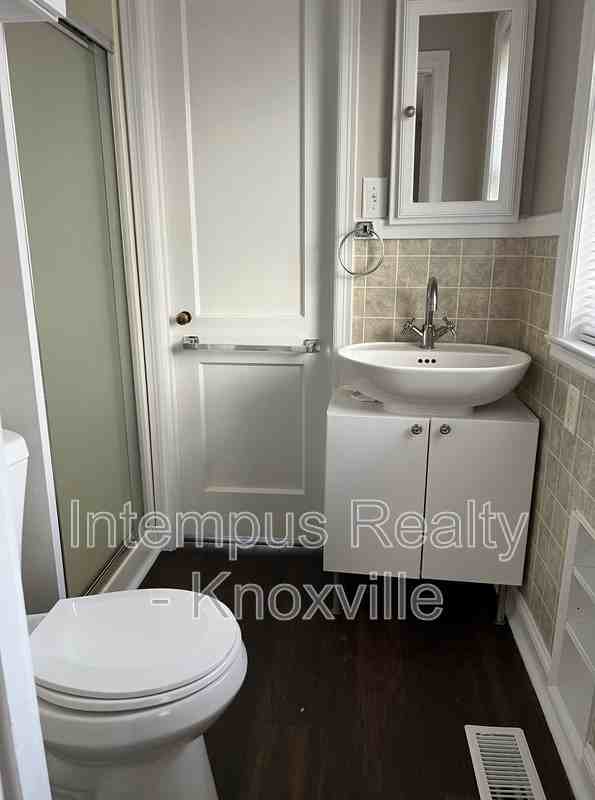 4450 Galbraith School Rd - Photo 7 of 20