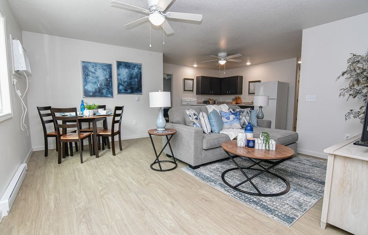 Kate's Landing - Photo 4 of 50