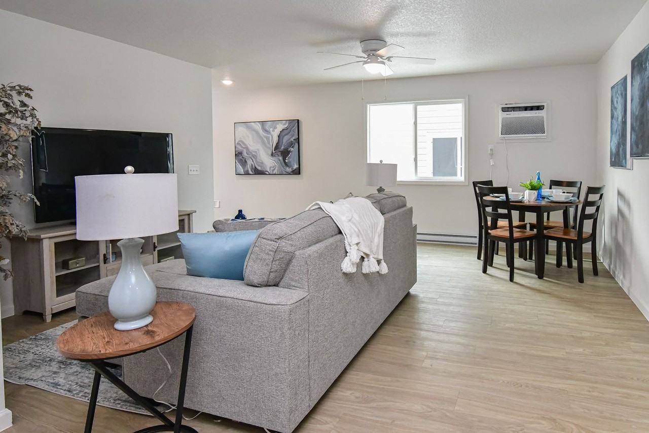 Kate's Landing - Photo 5 of 50