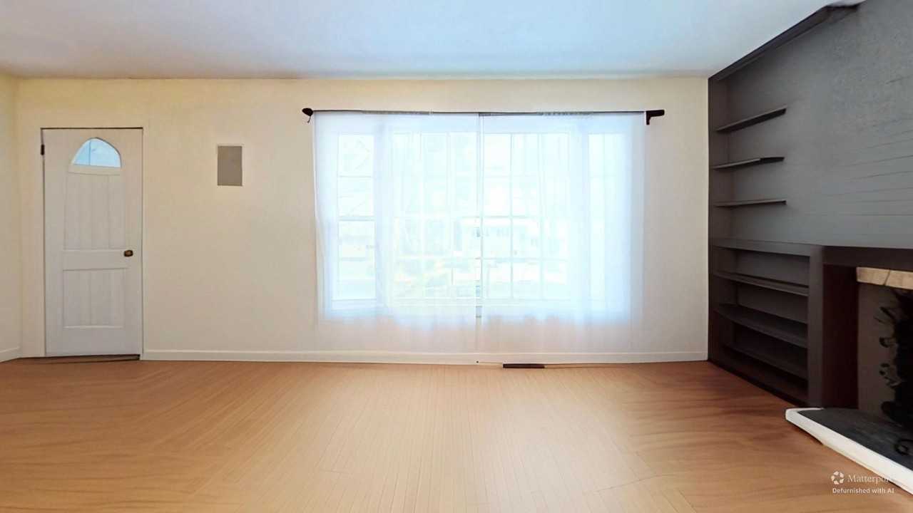 29 East Ter - Photo 4 of 23