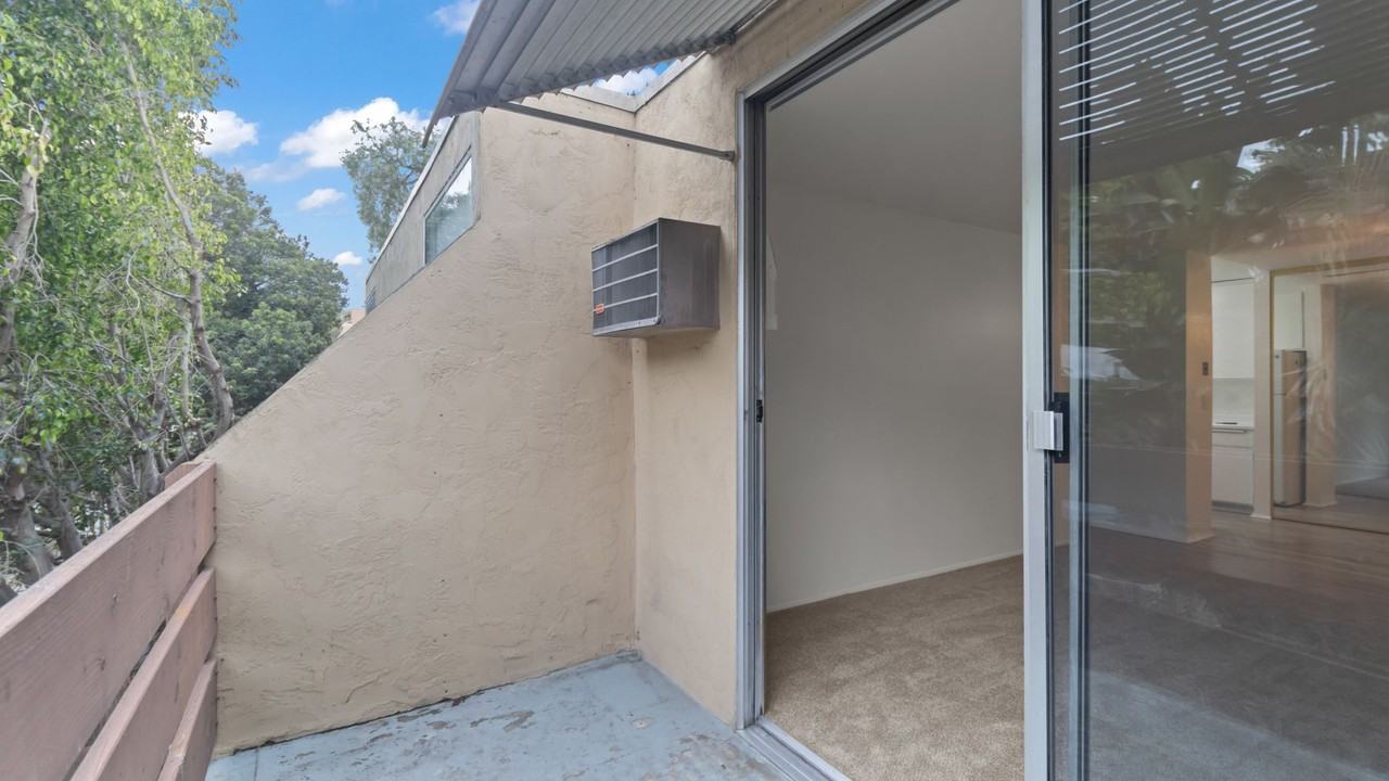 4841 Parks Ave - Photo 3 of 12