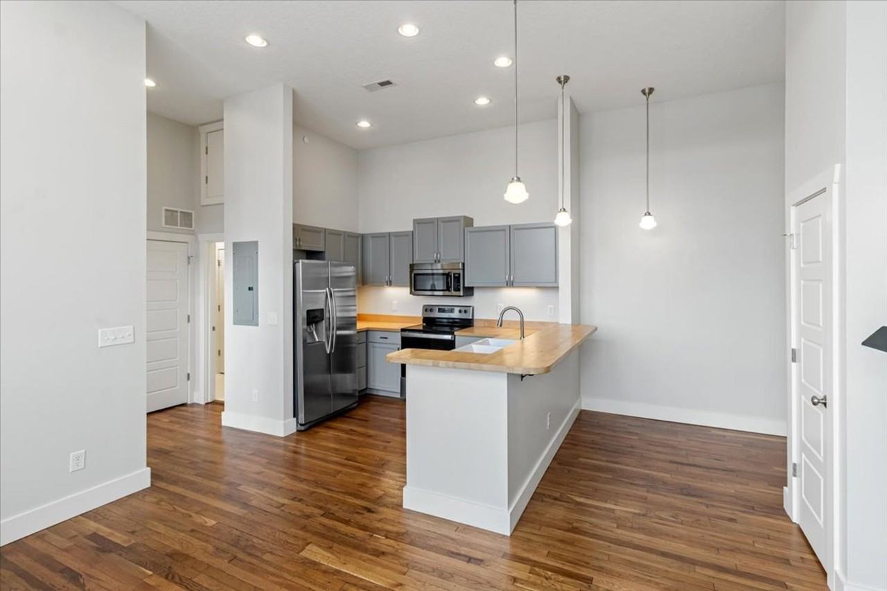 Cornerstone on Bailey - Photo 3 of 50