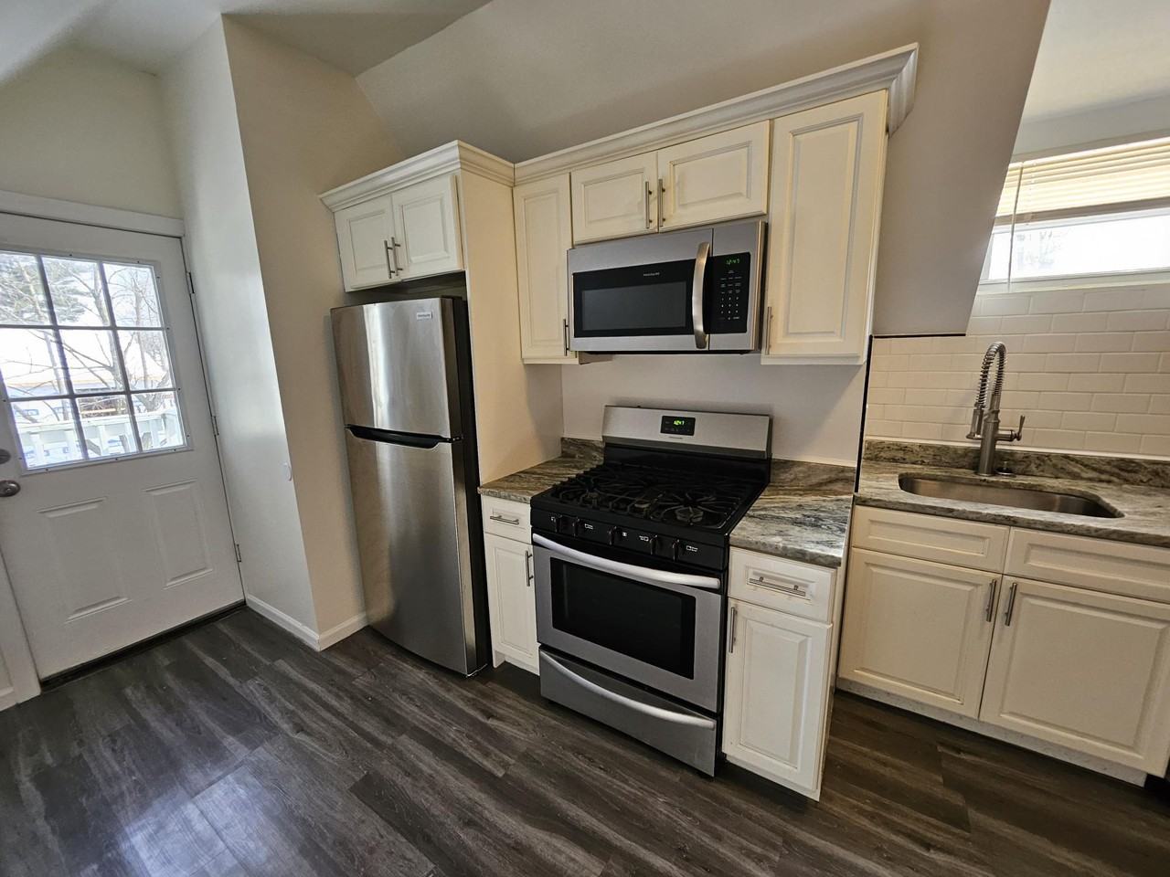 36 Bellevue Ave - Photo 2 of 10