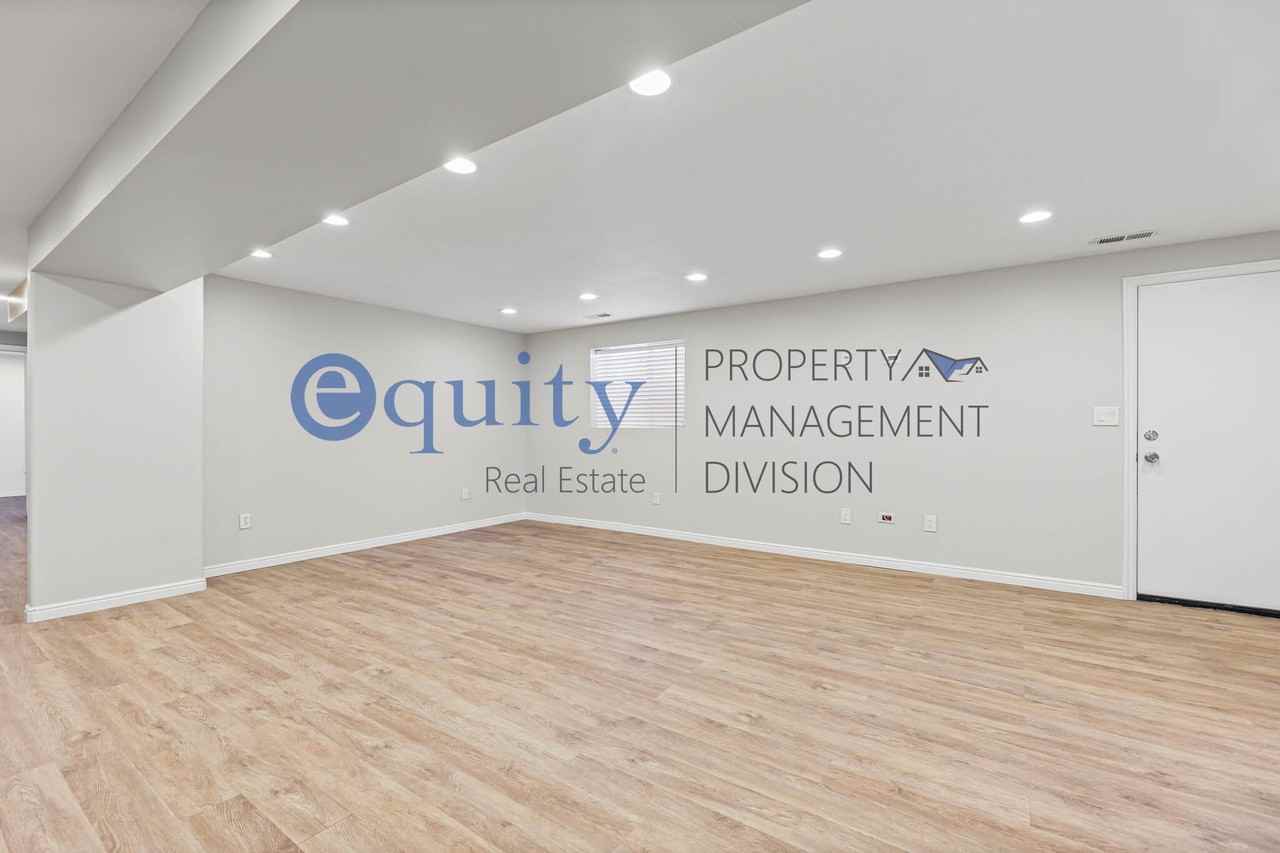 9649 S Stonehaven St #B - EPM - Photo 7 of 24