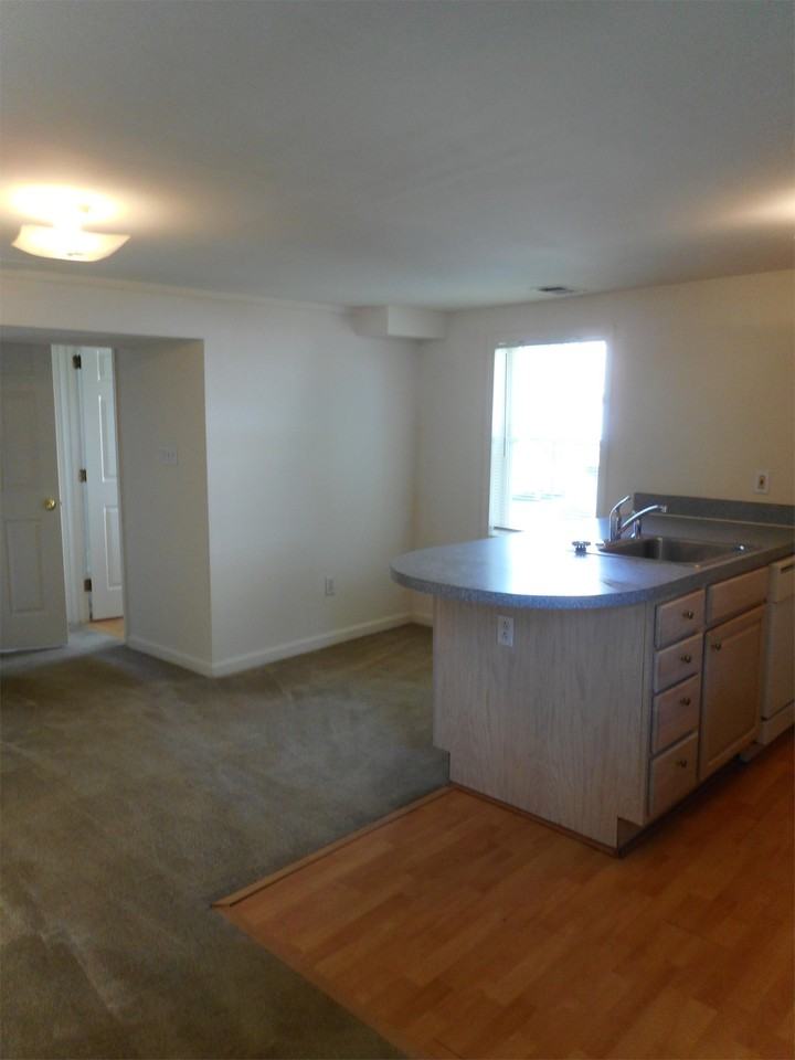 571 Otsego - Photo 4 of 18