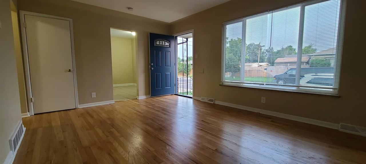 6415 East 36th Avenue - Photo 2 of 14