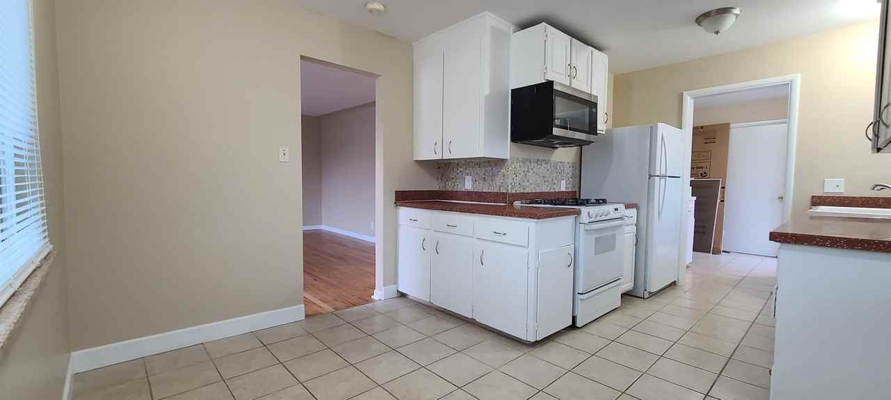 6415 East 36th Avenue - Photo 4 of 14