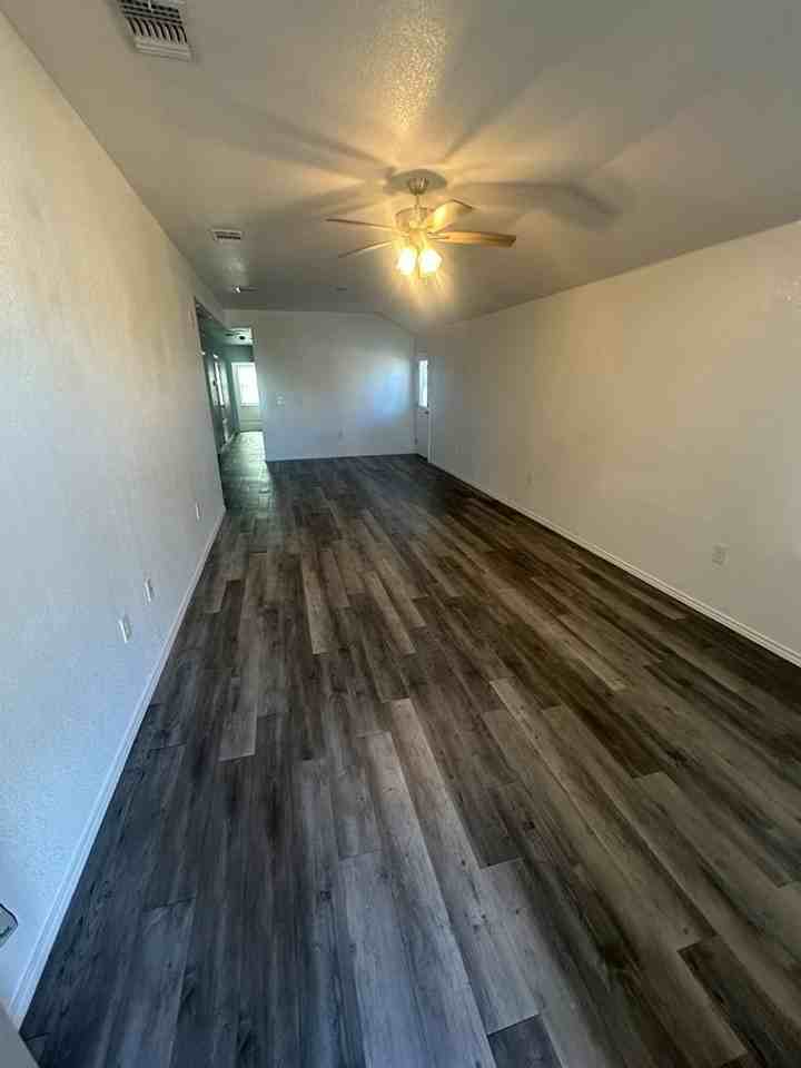 711 Kimble Dr #B - Photo 2 of 9