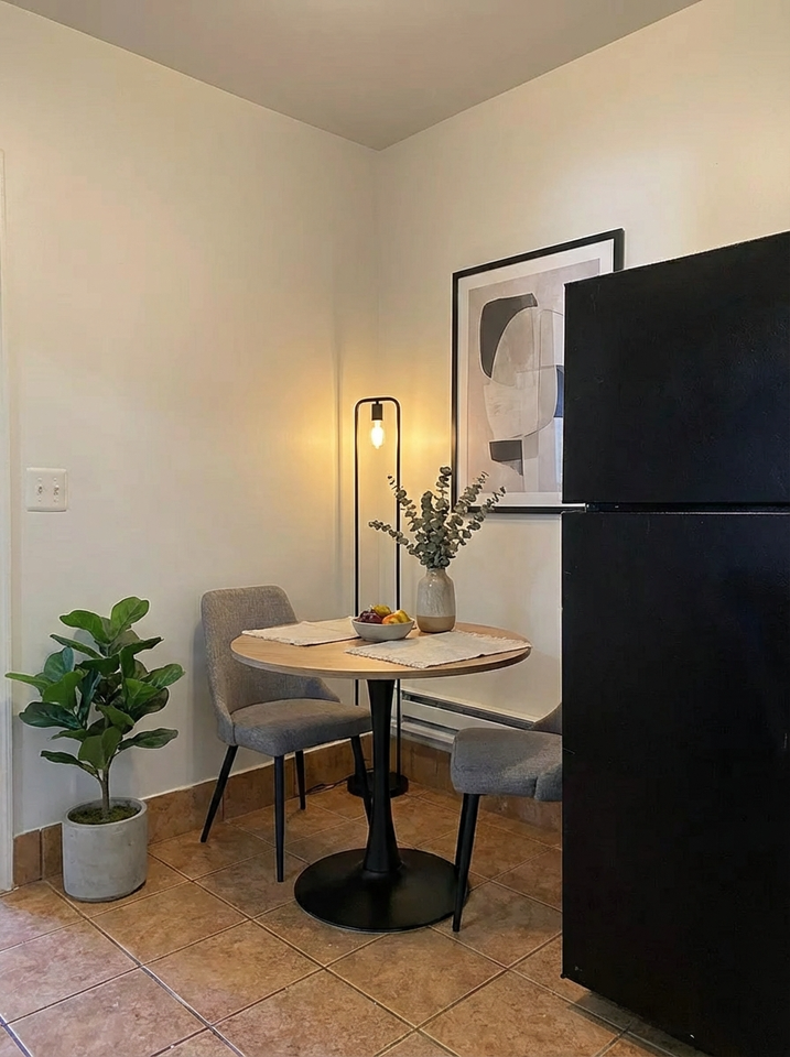 22 Cadillac Street - Photo 3 of 8