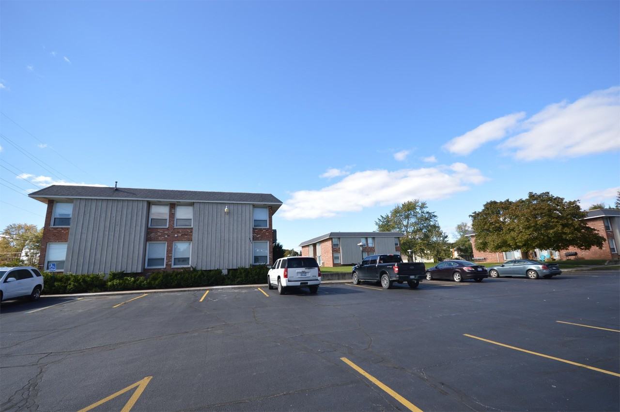 Russell - Photo 4 of 12