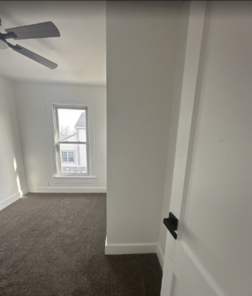 1713 Mack Avenue - Reef Capital - Photo 7 of 10