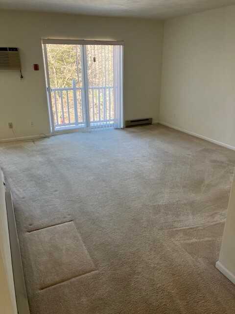 385 Cross Street - Photo 3 of 8