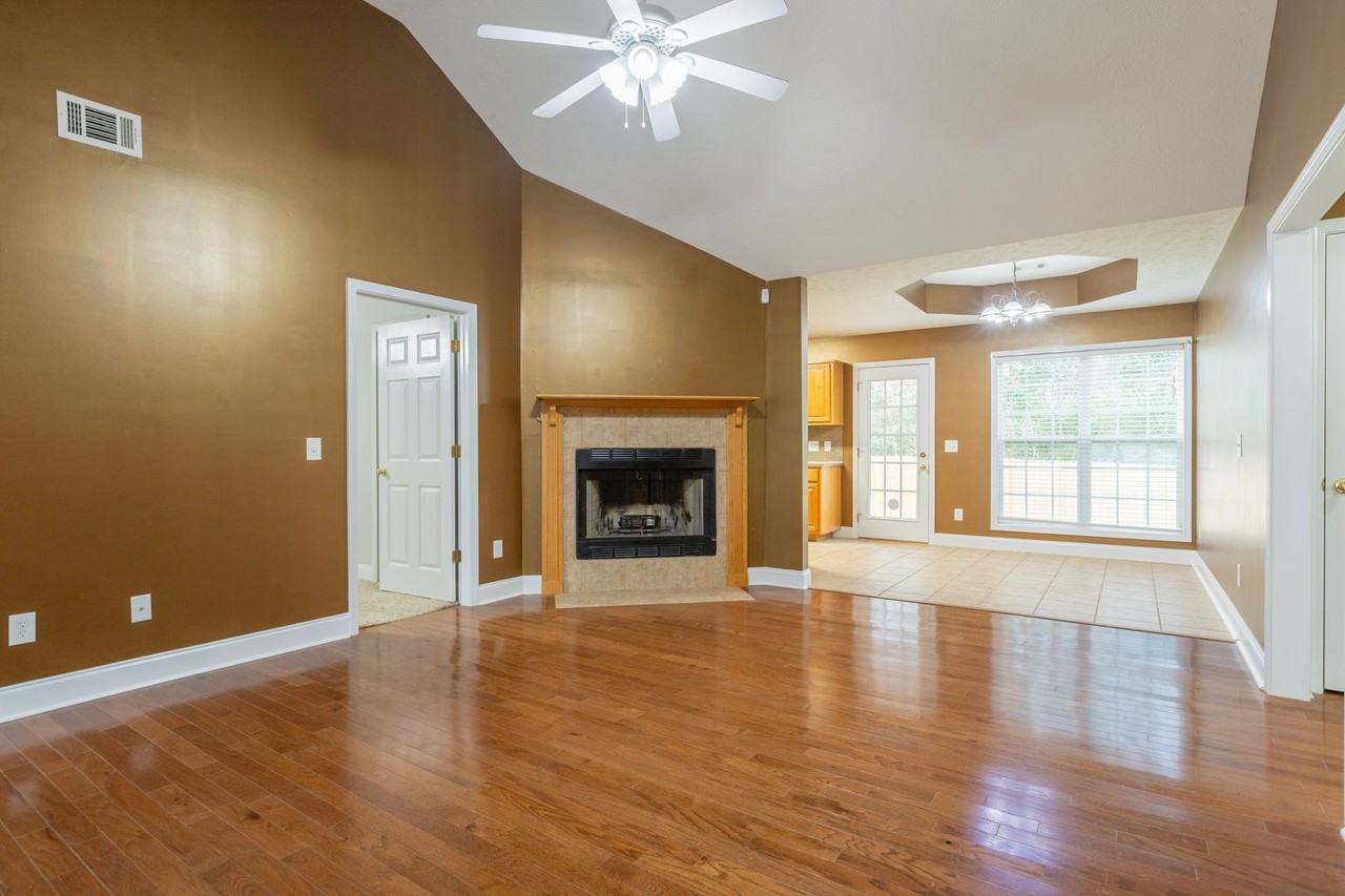 5608 Dearborn Ave - Photo 3 of 16