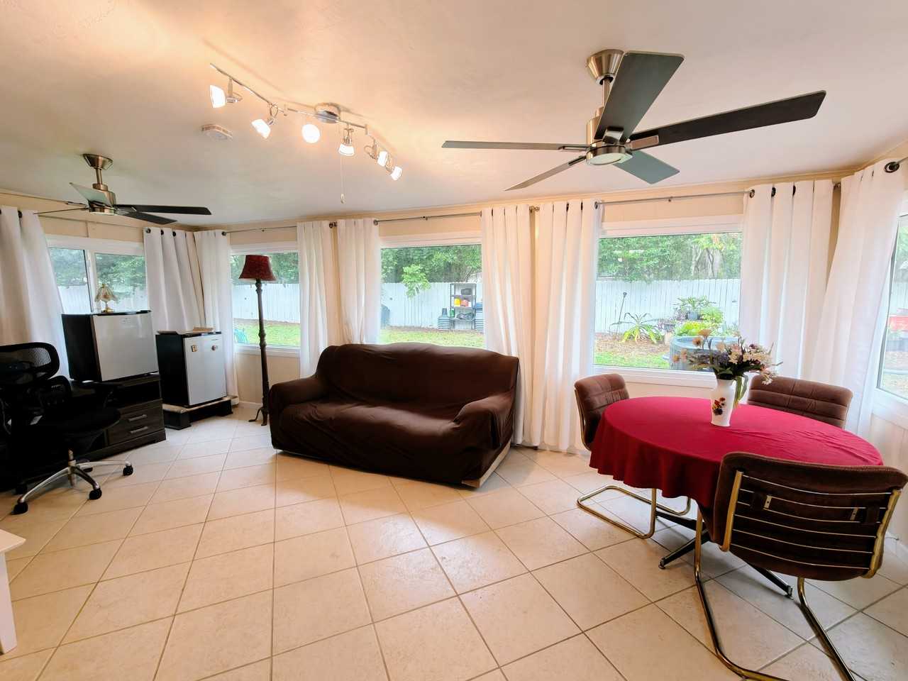 2305 Northwest 48th Terrace - Photo 6 of 50