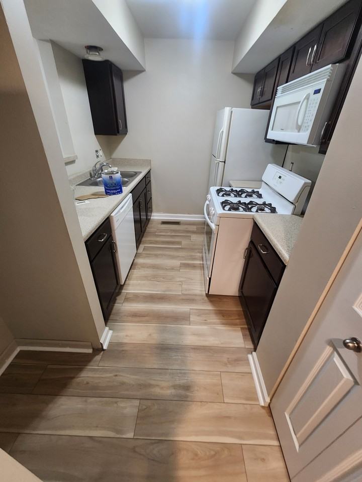Evergreen Ridge Apartments - Photo 3 of 31