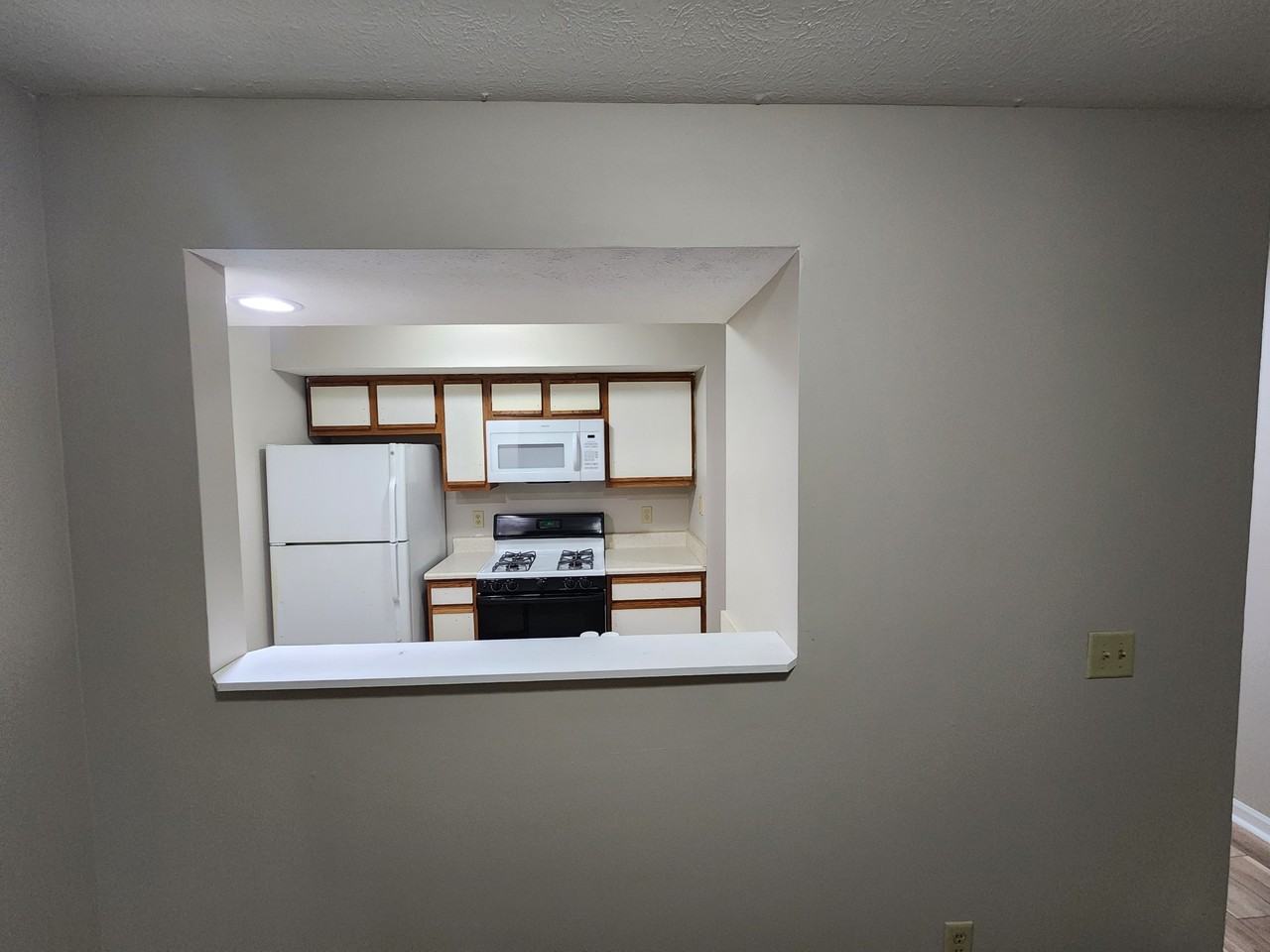 Evergreen Ridge Apartments - Photo 4 of 31